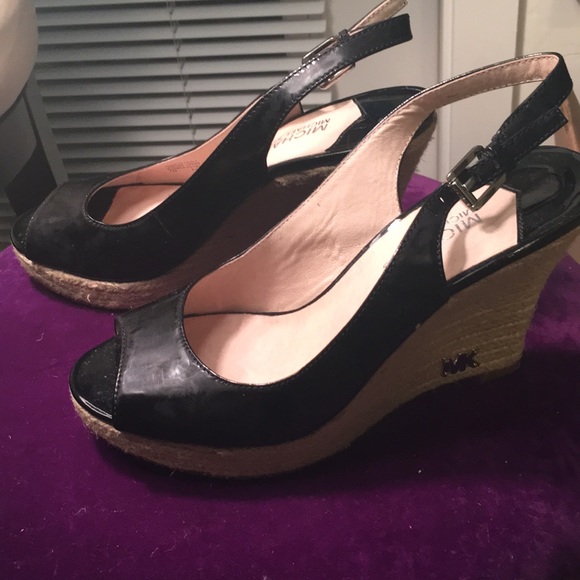 Size 7 - Picture 2 of 3